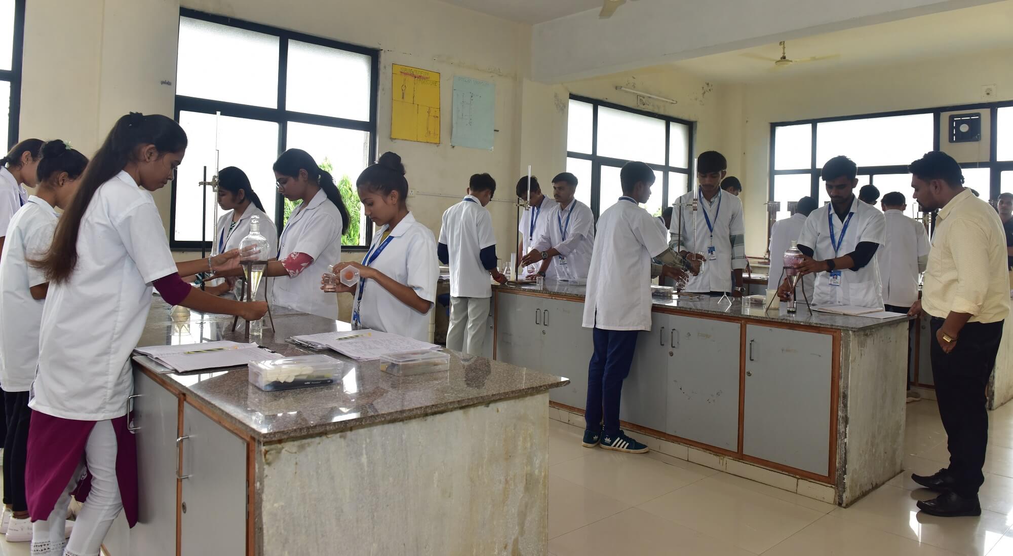 Modern Pharmaceutical Laboratories - Shivam Pharmaceutical Studies Research Centre